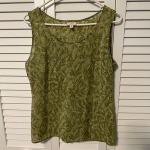 J Jill - silk like patterned sleeveless blouse. Gorgeous peridot green, size M.